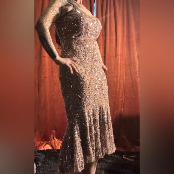 Gianni Bini Rose Gold Sequin Mermaid Gown – Formal / Wedding Guest NYE Party 6/8 - Picture 3 of 12